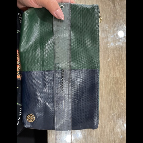 Tory Burch Slouchy Cosmetic Bag Case - Picture 8 of 10